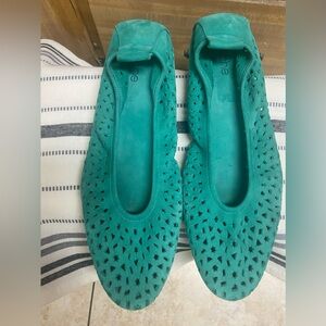 Arche Turquoise Perforated Flats
